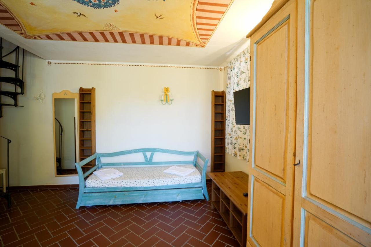 קאפוליברי Residence Le Acacie מראה חיצוני תמונה